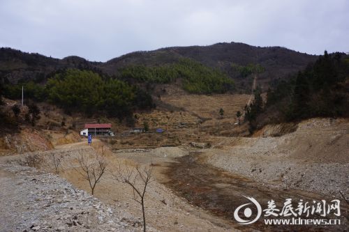 远眺天路