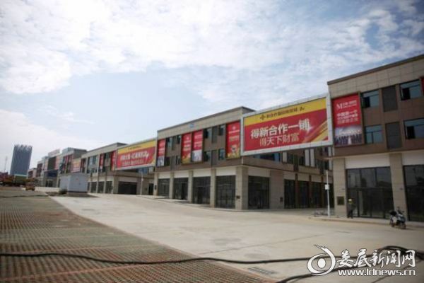 (B区装饰建材交易中心华星路实景)